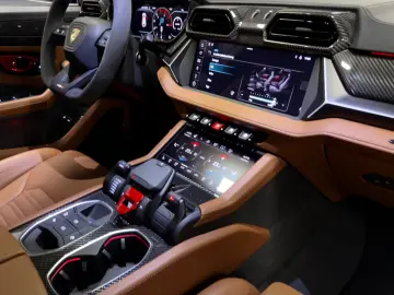 Lamborghini URUS SE CARBON B&O MASSAGE PANO HEADUP FULL