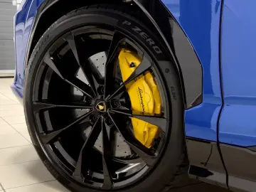 Lamborghini URUS SE CARBON B&O MASSAGE PANO HEADUP FULL