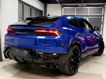 Lamborghini URUS SE CARBON B&O MASSAGE PANO HEADUP FULL