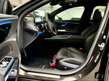 Mercedes-Benz E 220 d   AMG Line Advanced   Pano