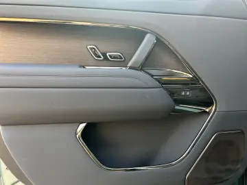 LAND ROVER Range Rover Sport SV