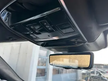 LAND ROVER Range Rover Sport SV
