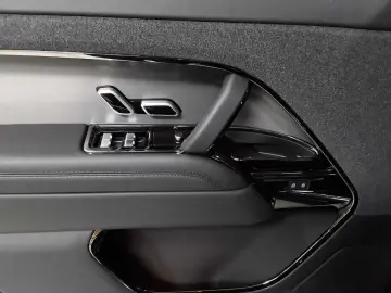 LAND ROVER Range Rover Sport D300 Dynamic