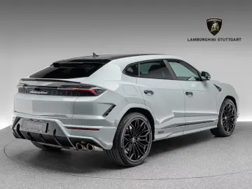 Lamborghini Urus SE Akrapovic Carbon Roof