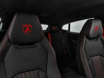 Lamborghini Urus SE Akrapovic Carbon Roof