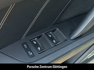 Porsche Cayenne Turbo Electric Active-Ride HA steering