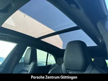 Porsche Cayenne Turbo Electric Active-Ride HA steering