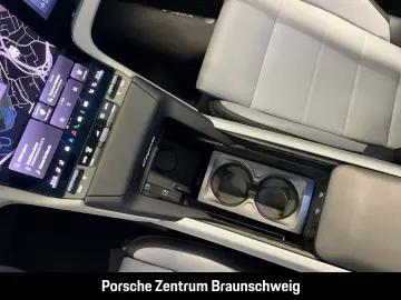 Porsche Cayenne Turbo Electric HA-Steering Head-Up BOSE
