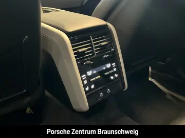 Porsche Cayenne Turbo Electric HA-Steering Head-Up BOSE