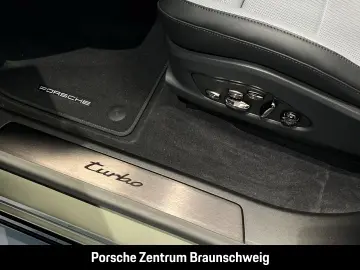 Porsche Cayenne Turbo Electric HA-Steering Head-Up BOSE