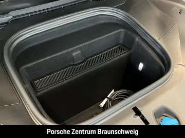 Porsche Cayenne Turbo Electric HA-Steering Head-Up BOSE