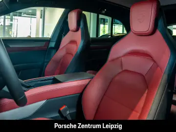 Porsche Cayenne Electric Panorama Chrono passenger display