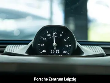 Porsche Cayenne Electric Panorama Chrono passenger display