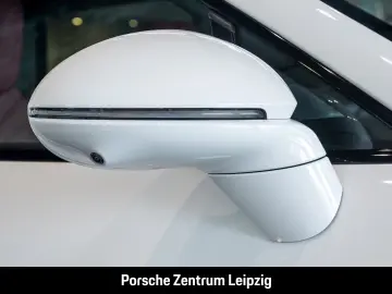 Porsche Cayenne Electric Panorama Chrono passenger display