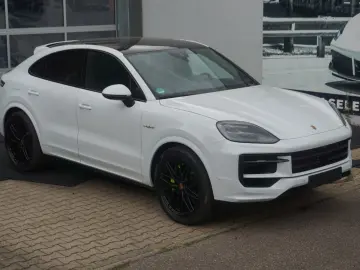 PORSCHE Cayenne Coupe E-Hybrid SportDesign HAL Luft AHK