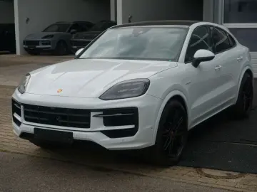 PORSCHE Cayenne Coupe E-Hybrid SportDesign HAL Luft AHK