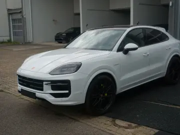 PORSCHE Cayenne Coupe E-Hybrid SportDesign HAL Luft AHK