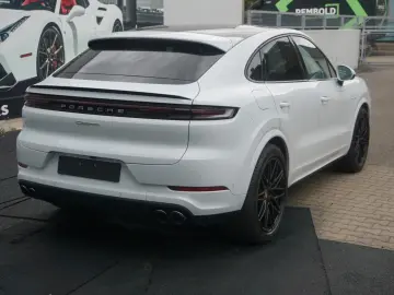 PORSCHE Cayenne Coupe E-Hybrid SportDesign HAL Luft AHK