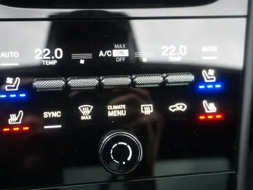 PORSCHE Cayenne Coupe E-Hybrid SportDesign HAL Luft AHK