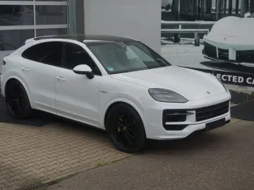 PORSCHE Cayenne Coupe E-Hybrid SportDesign HAL Luft AHK
