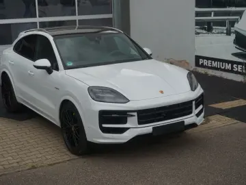 PORSCHE Cayenne Coupe E-Hybrid SportDesign HAL Luft AHK