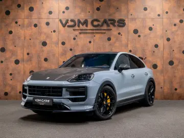 PORSCHE Cayenne Coupe Turbo E-Hybrid mit GT-Paket TECHAR