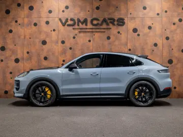 PORSCHE Cayenne Coupe Turbo E-Hybrid mit GT-Paket TECHAR