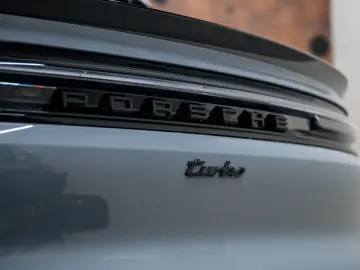 PORSCHE Cayenne Coupe Turbo E-Hybrid mit GT-Paket TECHAR