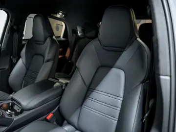 PORSCHE Cayenne Coupe Turbo E-Hybrid mit GT-Paket TECHAR