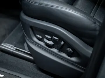 PORSCHE Cayenne Coupe Turbo E-Hybrid mit GT-Paket TECHAR