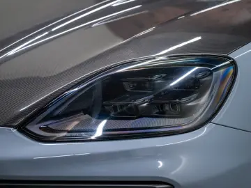PORSCHE Cayenne Coupe Turbo E-Hybrid mit GT-Paket TECHAR