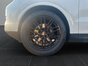 PORSCHE Cayenne 1.Hand Kamera AHK Panorama-Dach
