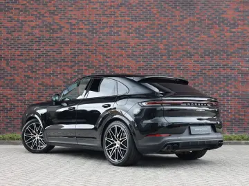 PORSCHE Cayenne Coupe E-Hybrid