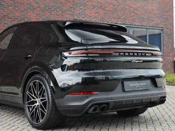 PORSCHE Cayenne Coupe E-Hybrid
