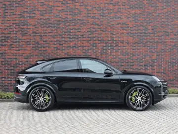 PORSCHE Cayenne Coupe E-Hybrid