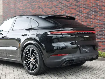 PORSCHE Cayenne Coupe E-Hybrid