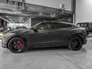 LAMBORGHINI Urus 4.0 V8 Auto. PANO 22 360  HUD CARBON VOLL