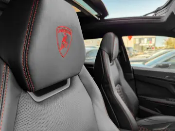 LAMBORGHINI Urus 4.0 V8 Auto. PANO 22 360  HUD CARBON VOLL