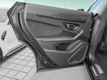 LAMBORGHINI Urus 4.0 V8 Auto. PANO 22 360  HUD CARBON VOLL