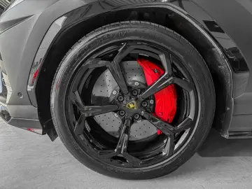 LAMBORGHINI Urus 4.0 V8 Auto. PANO 22 360  HUD CARBON VOLL