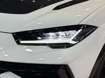 LAMBORGHINI Urus Performante FULLCARBON ALCANTARA KERAMIK