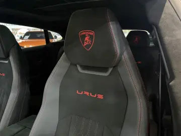 LAMBORGHINI Urus Performante FULLCARBON ALCANTARA KERAMIK