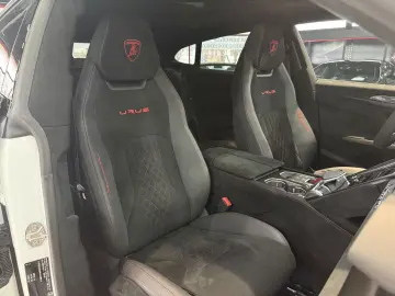 LAMBORGHINI Urus Performante FULLCARBON ALCANTARA KERAMIK