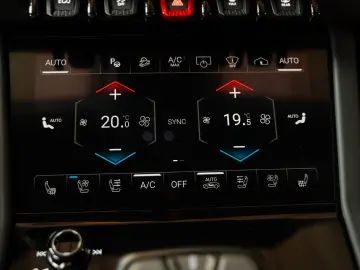 LAMBORGHINI Urus 4.0 V8 PHEV SE   Arancio Borealls   B&O 3D