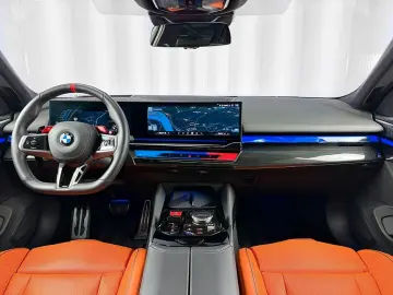 BMW M5 xDrive 535 KW M-DRIVE PROFESSIONAL  HUD  B&W