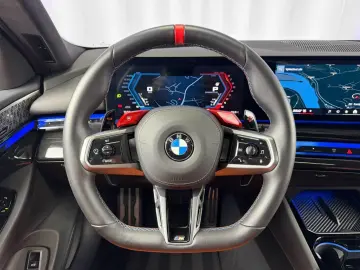 BMW M5 xDrive 535 KW M-DRIVE PROFESSIONAL  HUD  B&W