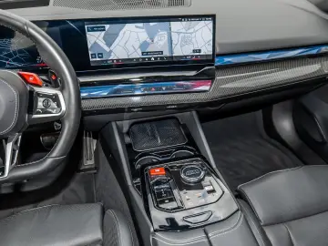 BMW M5 Limousine DA Prof PA Prof PANO M Driver's M D