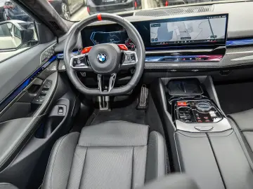 BMW M5 Limousine PHEV 727 PS KERAMIK DA PROF. PA PRO