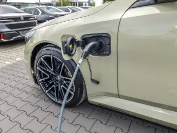 BMW M5 Limousine PHEV 727 PS KERAMIK DA PROF. PA PRO
