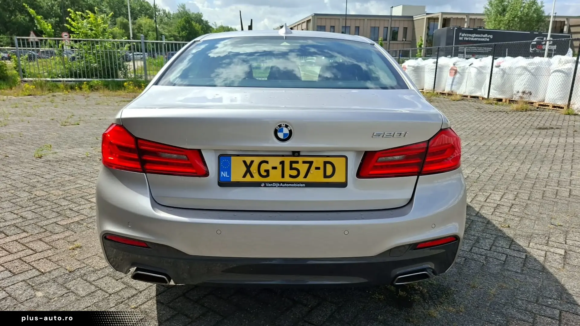 BMW Seria 5 G30 520i